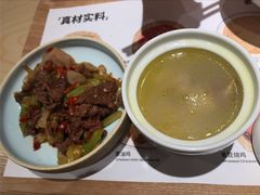 -老乡鸡(上海白玉兰广场店)