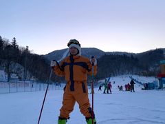 -亚布力新体委滑雪场