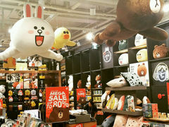 android_upload_pic-LINE FRIENDS Garosu-gil Flagship Store