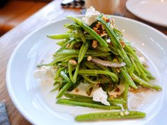 荷兰豆奶酪沙拉-ROAST coffee & eatery