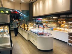 面包甜点陈列柜-拉那巴米 蛋糕定制(世纪东方广场店)