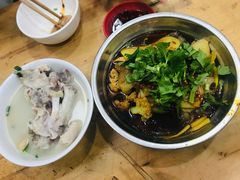 -雷祖芳老妈蹄花店