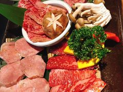 -炼火烤肉店