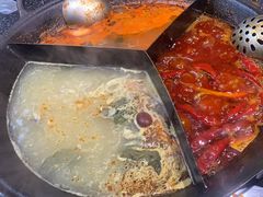 -渝里重庆火锅(航天城店)