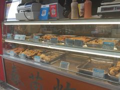 面包甜点陈列柜-春苗炸鸡