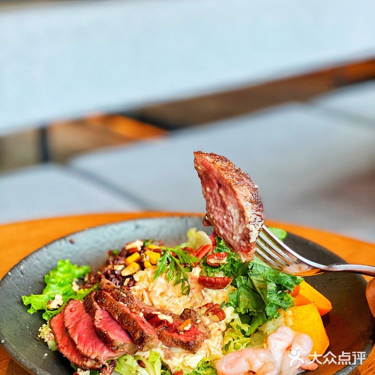 曾叫兽探店|隐藏在悠方二楼的大型Bistro