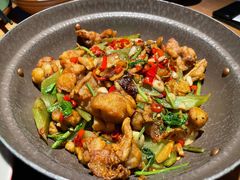 嫩子姜烧牛蛙-吃饭皇帝大(解放西路店)