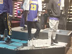 -NIKE武汉品牌体验店