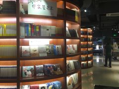 -新华书店(印象城店)