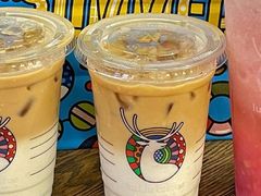 热恋蜜瓜燕麦拿铁-瑞幸咖啡(万恒大厦店)