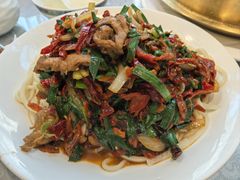 -汗腾格里·风味餐厅(新疆驻京办店)