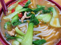 酸笋米粉-牛八宝桂林米粉(八里庄店)