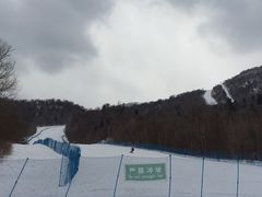 -亚布力新体委滑雪场