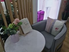 -爱月宝月嫂·育儿嫂(哈尔滨总店)