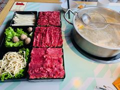 -花田煮鲜牛肉火锅(钟楼众汇店)