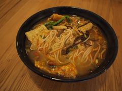 -螺小胖柳州螺蛳粉(钟楼总店)