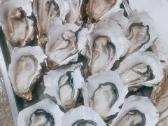 -蚝哥花姐湛江烤生蚝(美丽湾市场店)