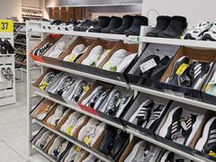 -BIGOFFS 超级折扣(仁恒伊势丹店)