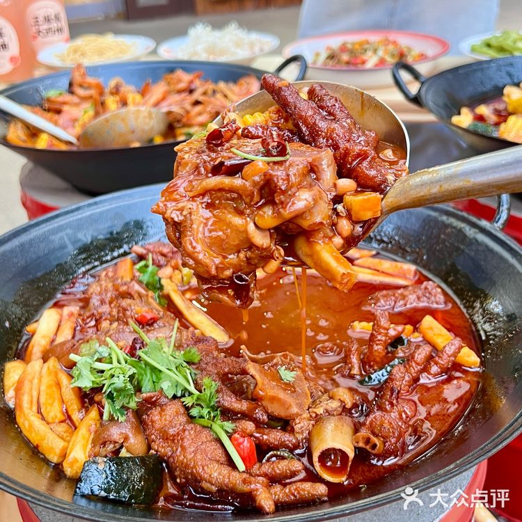 🔥板凳江湖·汗蒸湘味！沈阳高温这家爆汗👏