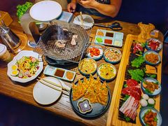 -明洞阿姨·韩式酱蟹烤肉·创意料理(三元桥店)