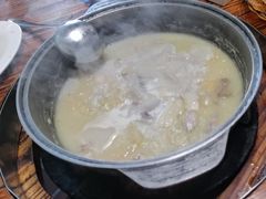 -侠成水上农庄(工业大道店)