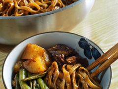 -内蒙焖面大盆骨餐馆(山大路店)