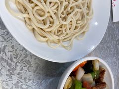 -汗腾格里·风味餐厅(新疆驻京办店)