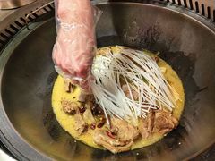 -玺炖·中国铁锅炖(南京东路店)