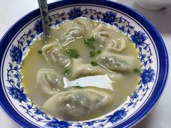 黄鱼馄饨-明呈黄鱼面馆(斜土路店)