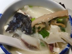 -姜君·千岛湖鱼头馆(浦东大道店)