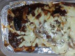 -玛格萝妮比萨屋(陆家浜路店)