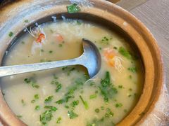 潮汕砂锅煲虾粥-日进一片海.生腌海鲜火锅.宵夜烧烤(三里屯总店)