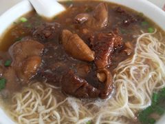 牛腩面加猪肠-海幢瑞芳饮食店