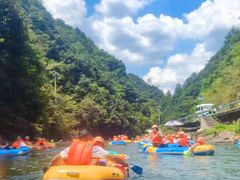 -安吉龙王山峡谷漂流
