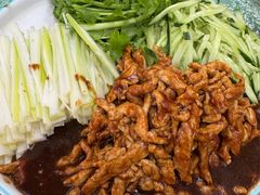 -鹤乡东北菜(崮山路店)