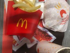 -麦当劳(华融店)