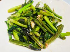 -黄泥岗·地道湖北菜(奥特莱斯店)