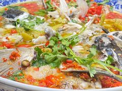 -湘潭九龙鱼头店(城南西路店)