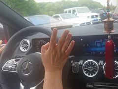 -上海星瀚奔驰4S店(红柳路店)