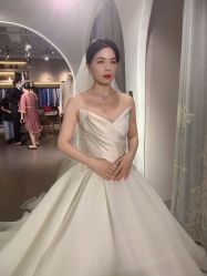 -艾米丽婚纱礼服