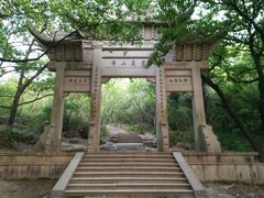 -灵岩山风景区