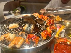-草家酱蟹炭火烤肉店(珲春南路一店)