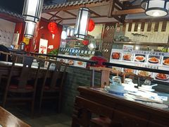 大堂-川流不息·地道川菜·小龙虾(新松江路店)