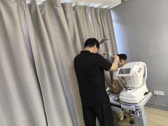 -优医视平价眼镜蔡司依视路折扣工厂店(德胜门店)