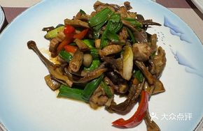 Crispy Lion's Mane Mushroom Stir-Fry