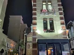 -鲁邦国际风情街(麦世达韩国精品百货店)