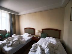 -曲江惠宾苑宾馆(大雁塔大唐不夜城店)