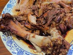 -老天桥酱肉烧饼夹肘子(天桥店)