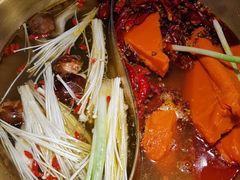 菌汤鸳鸯锅-王婆乔鲜鱼自助火锅(蜀汉路店)