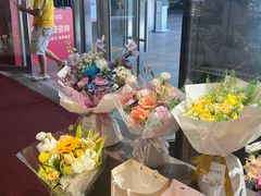 -谷莠子花艺·气球派对·绿植造景·花艺沙龙(金光华广场店)